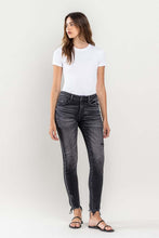 Load image into Gallery viewer, Lovervet Raw Hem Cropped Skinny Jeans