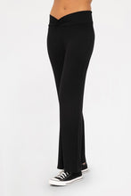 Load image into Gallery viewer, Mono B Cross Pleat Flare Pants