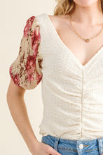 Load image into Gallery viewer, And The Why Floral Print Textured Sleeve Knit Top