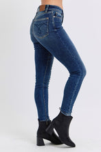 Load image into Gallery viewer, Judy Blue Mid-Rise Waist Skinny Jeans with Pockets