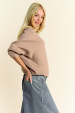 Load image into Gallery viewer, Davi &amp; Dani Round Neck Batwing Sleeve Sweater