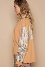 Load image into Gallery viewer, POL Waffle-Knit Lace Detail Round Neck Top