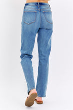 Load image into Gallery viewer, Judy Blue High Waist Straight Jeans