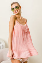 Load image into Gallery viewer, BiBi Front Lace Detailed Pleated Chiffon Cami