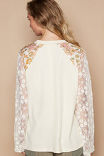 Load image into Gallery viewer, POL Flower Patch Lace Sleeve Knit Top