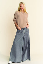 Load image into Gallery viewer, Davi &amp; Dani Round Neck Batwing Sleeve Sweater