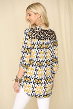 Load image into Gallery viewer, Celeste Houndstooth &amp; Leopard Roll-Tab Sleeve Top