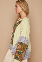 Load image into Gallery viewer, POL Exposed Seam Printed Notched Raglan Sleeve Knit Top