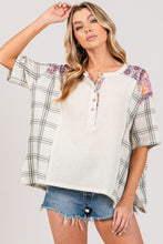 Load image into Gallery viewer, SAGE + FIG Plaid Half Button Gauze Top