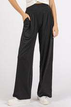 Load image into Gallery viewer, Mittoshop Stretch Banded Waist Wide Leg Pants with Pockets