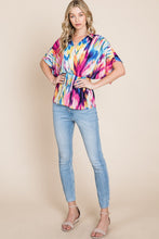 Load image into Gallery viewer, BOMBOM Printed Surplice Peplum Blouse