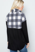 Load image into Gallery viewer, Celeste Pocketed Plaid Turtleneck Long Sleeve Blouse