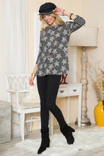 Load image into Gallery viewer, Celeste Design Leopard Star Contrast Top