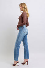 Load image into Gallery viewer, Judy Blue Wash Thermal Straight Jeans with Pockets