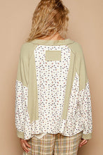 Load image into Gallery viewer, POL Waffle Knit Floral Notched Long Sleeve Top