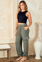 Load image into Gallery viewer, Hailey &amp; Co Textured Rib Cargo Pants