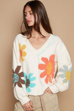 Load image into Gallery viewer, POL V-Neck Long Sleeve Flower Fringe Sweater