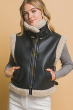 Load image into Gallery viewer, Love Tree Sherpa Zip Up Vest with Pockets