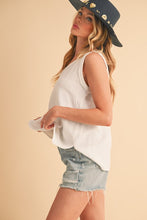 Load image into Gallery viewer, 98081198-177c-44c1-b859-0071e35591ef-Max