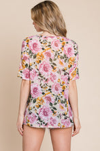 Load image into Gallery viewer, BOMBOM Floral Round Neck T-Shirt