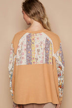 Load image into Gallery viewer, POL Waffle-Knit Lace Detail Round Neck Top