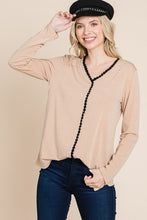 Load image into Gallery viewer, Super Lady Lace Contrast Long Sleeve Blouse