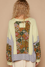Load image into Gallery viewer, POL Exposed Seam Printed Notched Raglan Sleeve Knit Top