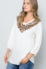 Load image into Gallery viewer, Celeste Leopard Contrast Balloon Sleeve Top