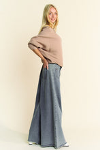 Load image into Gallery viewer, Davi &amp; Dani Round Neck Batwing Sleeve Sweater