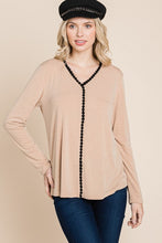 Load image into Gallery viewer, Super Lady Lace Contrast Long Sleeve Blouse
