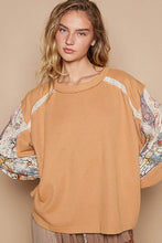Load image into Gallery viewer, POL Waffle-Knit Lace Detail Round Neck Top