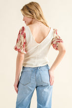 Load image into Gallery viewer, And The Why Floral Print Textured Sleeve Knit Top