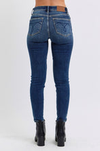 Load image into Gallery viewer, Judy Blue Mid-Rise Waist Skinny Jeans with Pockets