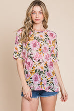 Load image into Gallery viewer, BOMBOM Floral Round Neck T-Shirt