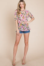 Load image into Gallery viewer, BOMBOM Floral Round Neck T-Shirt