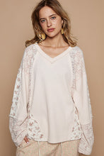 Load image into Gallery viewer, POL Lace Floral Round Neck Knit Top