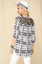 Load image into Gallery viewer, Celeste Houndstooth &amp; Leopard Roll-Tab Sleeve Top