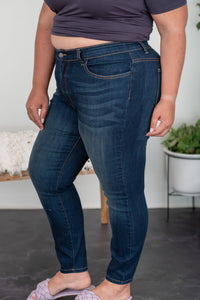 Judy Blue Laurie Mid-Rise Relaxed Jeans with Handsanding