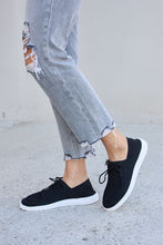 Load image into Gallery viewer, Forever Link Flat Round Toe Lace-Up Sneakers