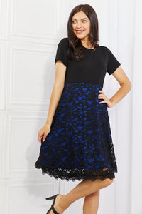 Yelete Contrasting Lace Midi Dress