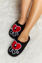 Load image into Gallery viewer, Melody Love Heart Print Plush Slippers