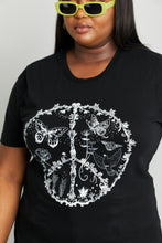 Load image into Gallery viewer, mineB Butterfly Graphic Tee Shirt