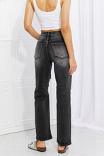 Load image into Gallery viewer, RISEN Lois Distressed Loose Fit Jeans