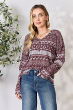 Load image into Gallery viewer, Heimish Christmas Element Buttoned Long Sleeve Top