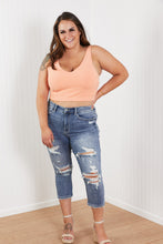 Load image into Gallery viewer, Judy Blue Wren Distressed Mid-Rise Denim Capri