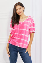 Load image into Gallery viewer, Yelete Oversized Fit V-Neck Striped Top