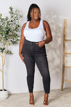 Load image into Gallery viewer, Judy Blue High Waist Denim Jeans
