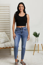 Load image into Gallery viewer, Judy Blue Gloria Embroidered Relaxed Fit Jeans