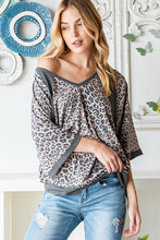 Load image into Gallery viewer, Heimish Leopard Contrast V-Neck Half Sleeve T-Shirt