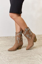 Load image into Gallery viewer, Forever Link Rhinestone Detail Cowboy Boots